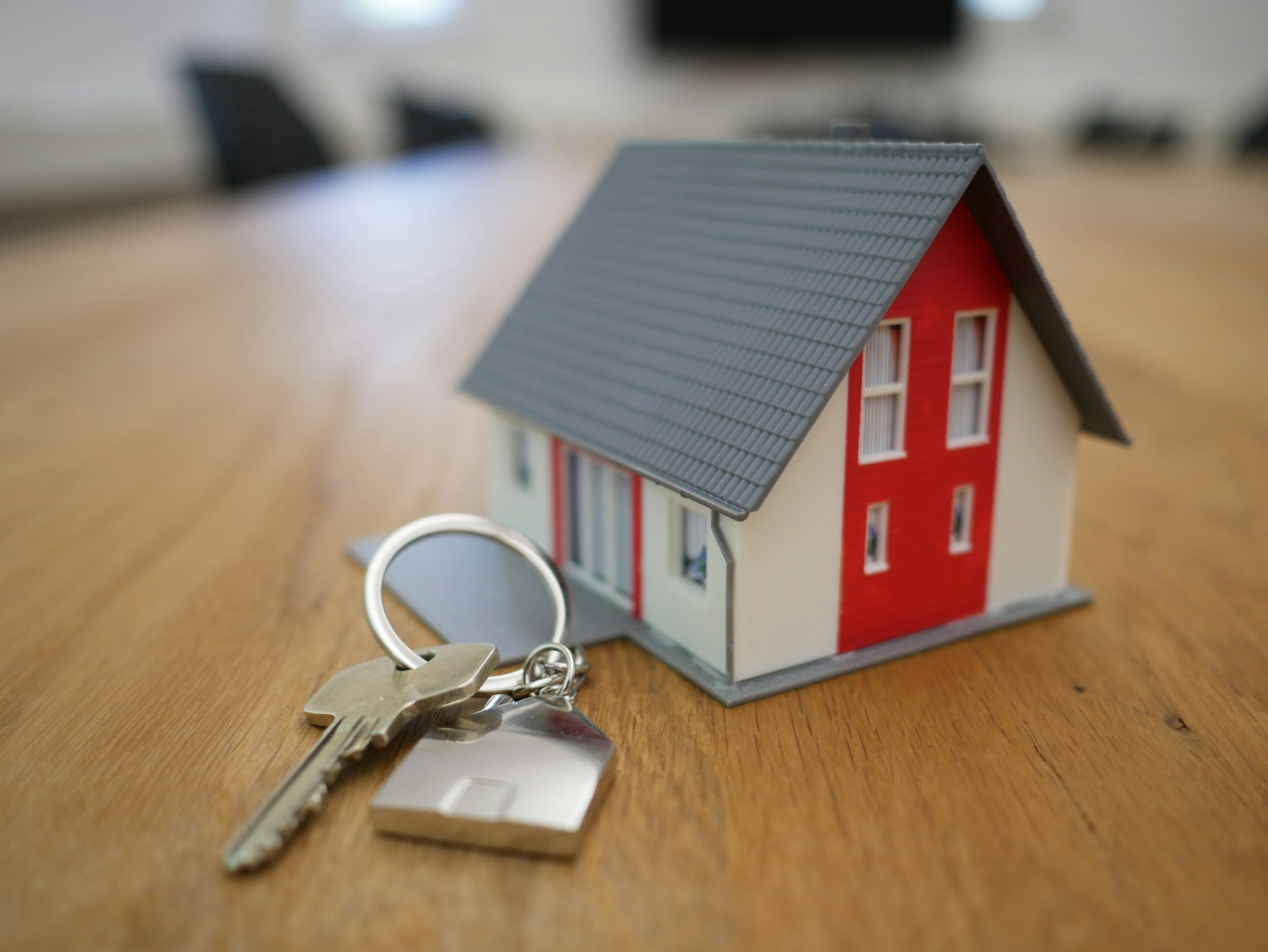 Reeves plans mansion tax for homeowners