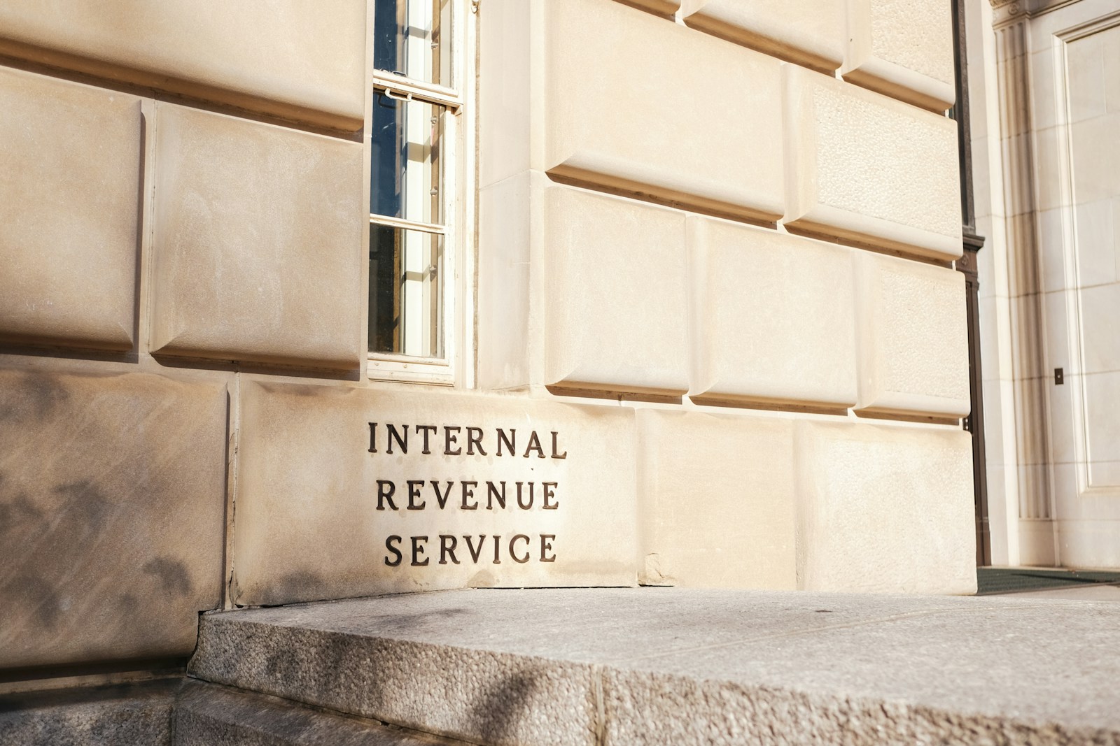 IRS reports 10% rise in tax refunds